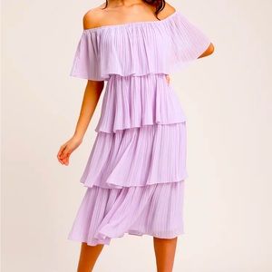 NWOT Lilac off the shoulder tiered midi dress